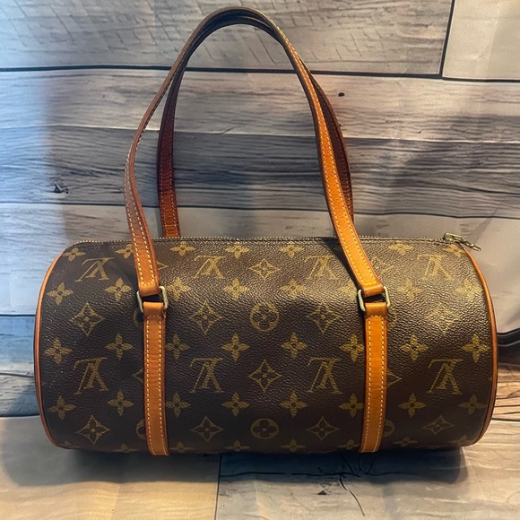 Louis Vuitton Papillon Bag đź’Ą Vintage and in Excellent Conditionđź’Ą Authentic - Picture 9 of 15